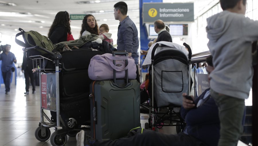 Gobierno asegura operación de siete aeropuertos ante paro indefinido