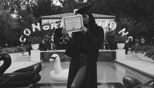 Video: Khloé Kardashian y su “twerking” de infarto