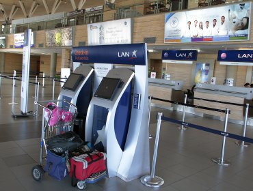 Funcionarios de la DGAC confirman el término del paro en los aeropuertos