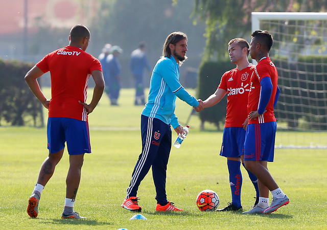 Sebastián Beccacece dirige su primera práctica en Universidad de Chile