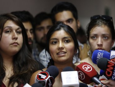 Estudiantes del Confech protestan en el TC contra el fallo de gratuidad