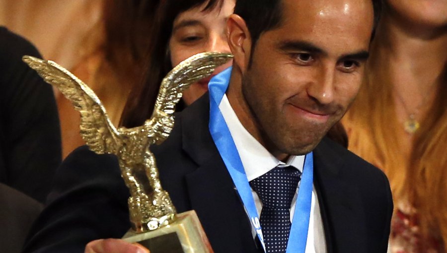 Popular diario español se deshizo en elogios para Claudio Bravo