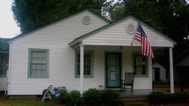 Incendian la casa en Arkansas del ex presidente Bill Clinton