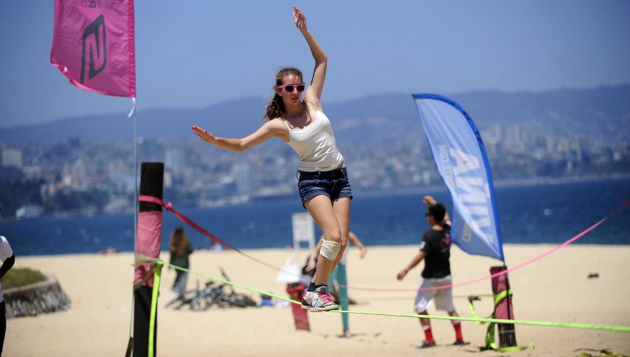 Playa del deporte en Viña del Mar se convierte en gimnasio al aire libre