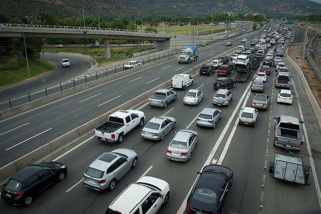 A contar del 2016 sube el impuesto verde para vehículos menos eficientes