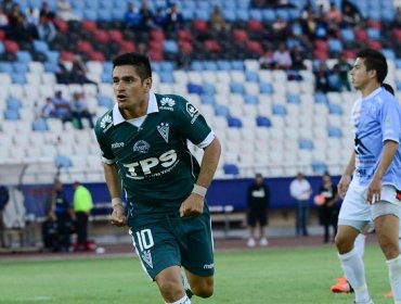 Paulo Rosales es "cortado" en Wanderers y podría llegar a Católica