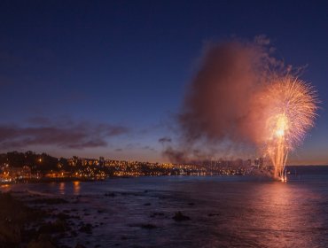 En Concón se realizó el ensayo de los fuegos artificiales.