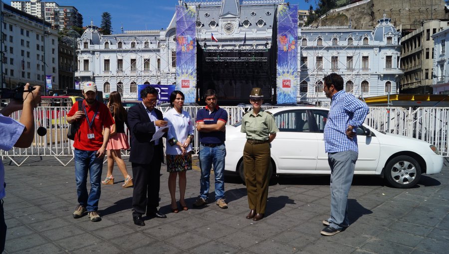 Autoridades fiscalizan instalaciones de Plaza Sotomayor para principal evento de Año Nuevo en Valparaíso