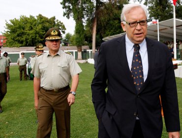 Ministro Burgos pasará el Año Nuevo en comisaría de Carabineros de Pidima