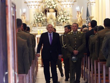 Burgos concurrió a capilla ardiente de cabo atropellado en Las Condes