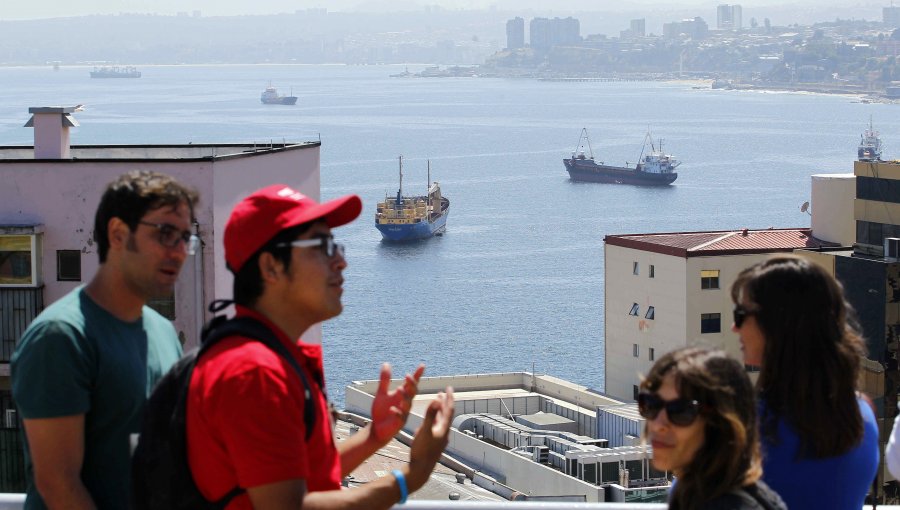 Experto entrega consejos para organizar el presupuesto familiar de vacaciones