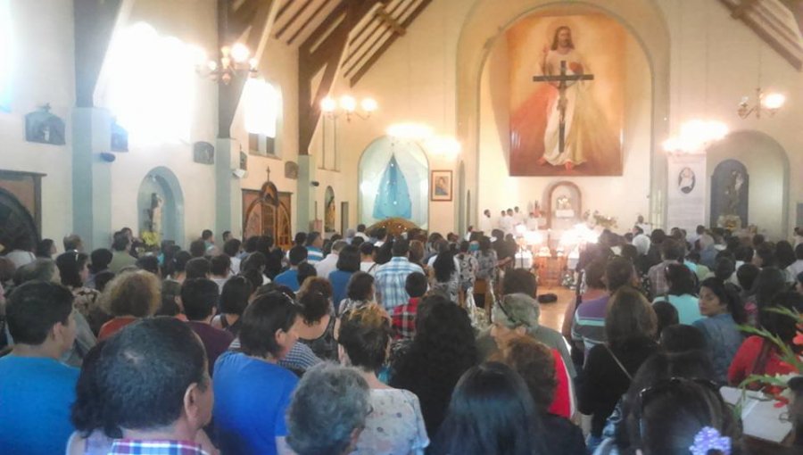 Emotivo funeral de niños de la tragedia del Lago Riñihue