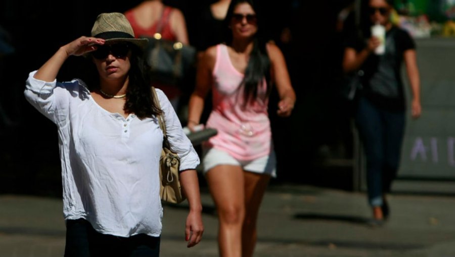 Temperaturas de hasta 30 grados tendrá Santiago este fin de semana