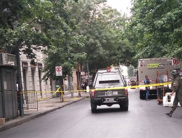 Aviso de Bomba a media cuadra de La Moneda: Evacuaron a 300 personas