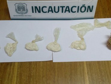 Gendarmería decomisa preservativo con pasta base en cárcel de Quillota