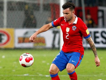 Eugenio Mena firmó contrato por una temporada con Sao Paulo
