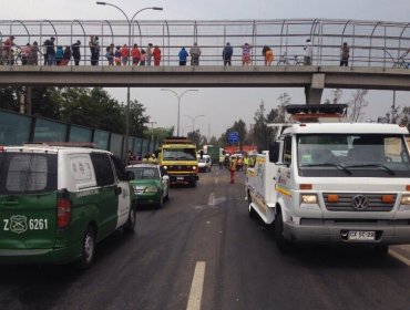 Transito interrumpido por colisión múltiple en Autopista Central