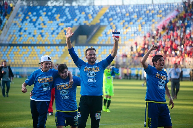 Jugadores de Everton promocionaron duelo ante Unión Española en Reñaca