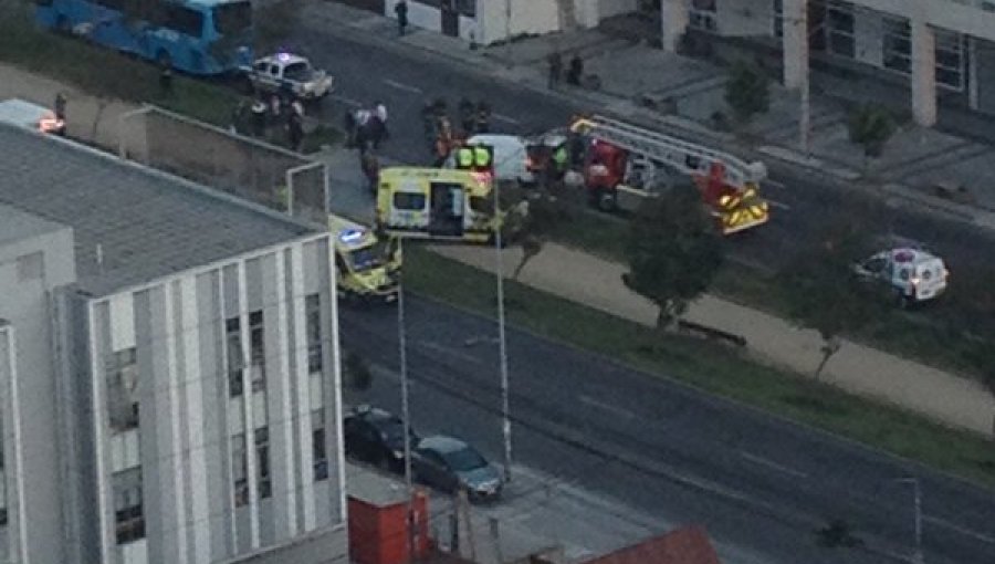 Violento choque en centro de Viña del Mar deja dos heridos