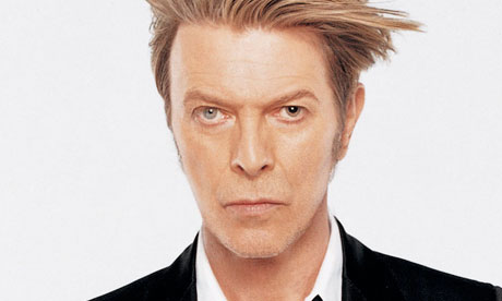 Muere David Bowie producto de un cáncer