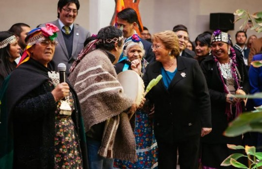 Presidenta Bachelet firma proyecto del ley que crea Ministerio y Consejos de Pueblos Originarios