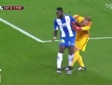 Así fue el golpe que se llevó Ter Stegen en el derbi catalán