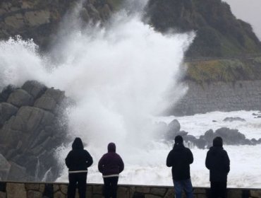 ONEMI entrega recomendaciones por condición de marejadas en el borde costero