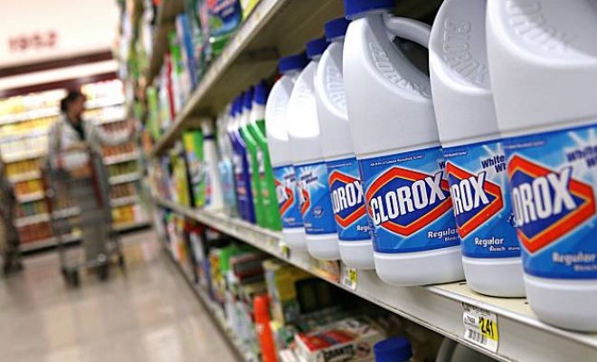 Usuarios de redes sociales acusan a Clorox por publicidad sexista