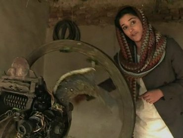 El niño que se cortó la mano por "insultar" a Mahoma y ahora es celebrado en un pueblo de Pakistán