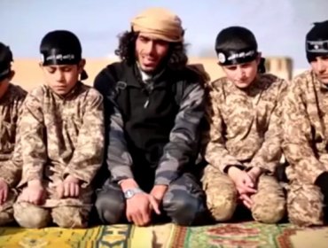 ONU: El Estado Islámico secuestra a cientos de niños soldado a los que tortura, viola y asesina