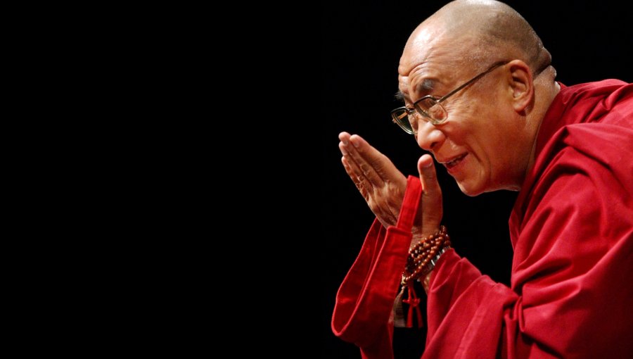 Hospitalizan al líder espiritual tibetano Dalai Lama en EE.UU.