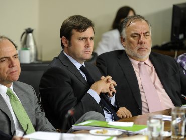 Amplitud asegura que renuncia de superintendenta de pensiones demuestra incapacidad del Gobierno