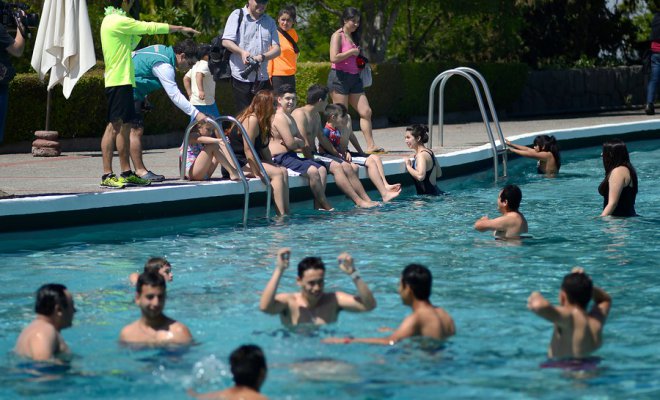 Gobernador Rivera llamó a maximizar los cuidados en piscinas en lo que resta del verano.