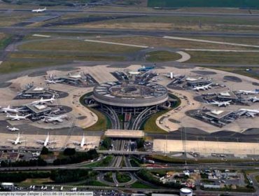 Una bomba falsa causó pánico en el aeropuerto más importante de Francia