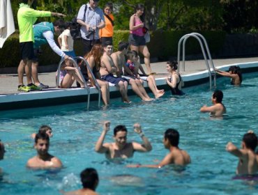 Gobernador Rivera llamó a maximizar los cuidados en piscinas en lo que resta del verano.