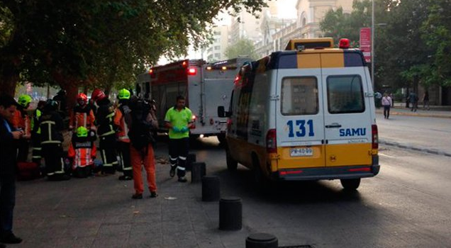 Accidente de tránsito cerca de La Moneda: Hay dos lesionados