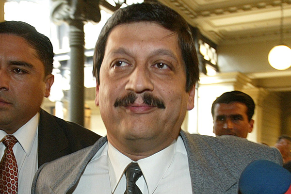 Álvaro Corbalán ex miembro de la disuelta CNI fue trasladado al Hospital Militar