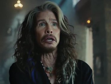 Steven Tyler protagoniza divertido comercial para el Super Bowl