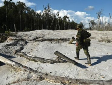 2 muertos y 7 heridos al derrumbarse una mina de oro ilegal en Colombia