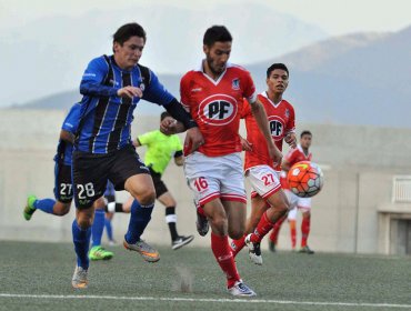 Huachipato se acerca a los punteros tras victoria sobre Unión La Calera