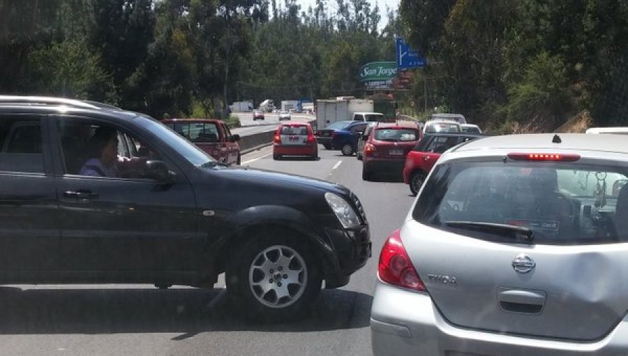 Accidente múltiple en Ruta 68: Bus y al menos 5 vehículos dejan 7 lesionados