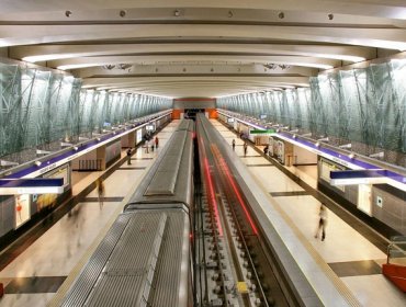 Este lunes Metro sube su pasaje en hora punta