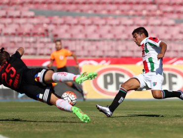 Palestino derrotó a la U y sigue liderando el clausura junto a la UC