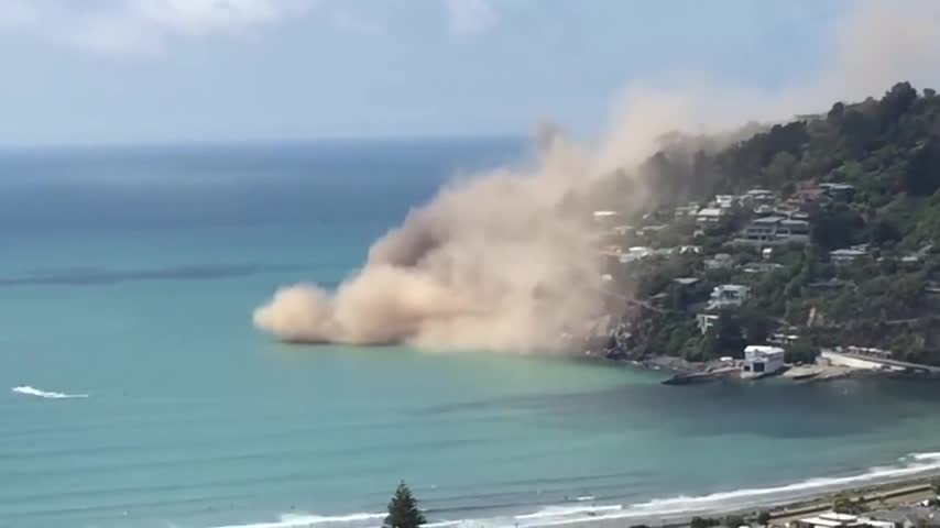 VIDEO: El desprendimiento de un acantilado en Nueva Zelanda tras un sismo de 5,8 grados