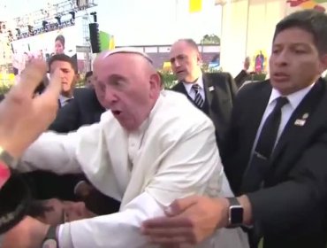 Papa Francisco se enojó con un fiel demasiado fanático