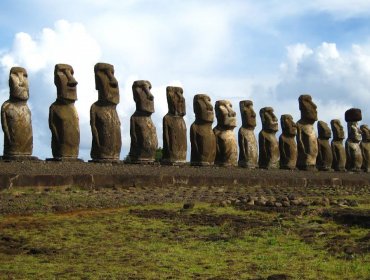 Isla de Pascua: Turista estadounidense fallece arrastrada por ola