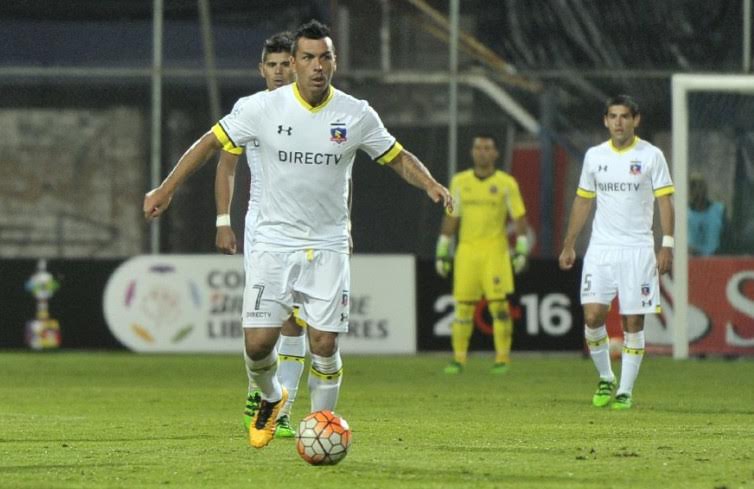 Valioso empate de Colo Colo en su debut por Copa Libertadores