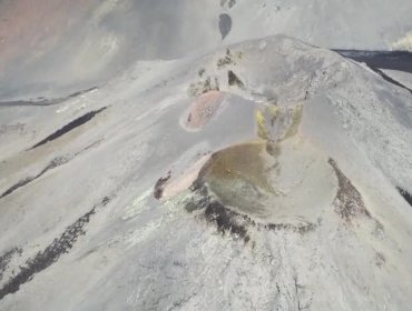 El Sobrevuelo al Complejo Volcánico Nevados de Chillán muestra algo de actividad