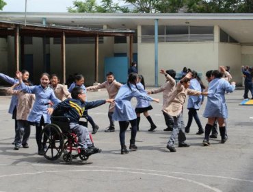 Ley de Inclusión Escolar: “Ningún estudiante deberá ser alejado de clases por presentación personal, creencias o situación socioeconómica”