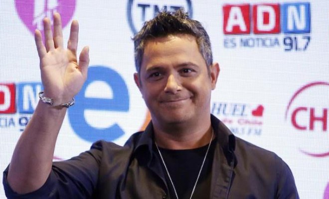 Alejandro Sanz y el agresor a una mujer en su show: “Quien lo hace es un canalla”